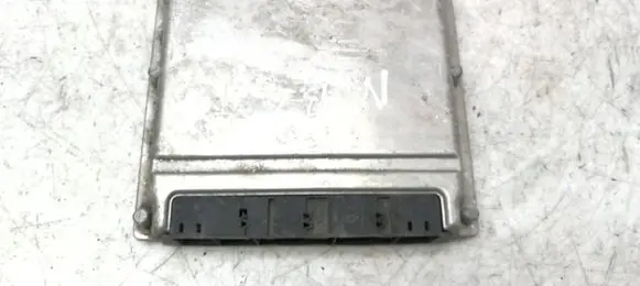 Mercedes-Benz C W203 Engine control unit/module A6111532379 28RTE000 0281010527
