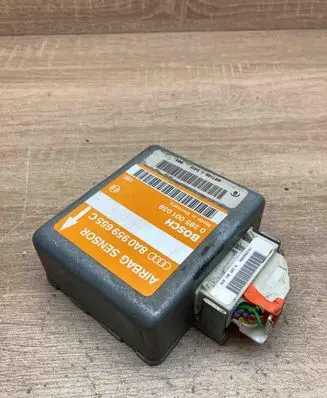 Audi A4 S4 B5 8D Airbag control unit/module 8A0959655C 0285001038 WITHPLUG