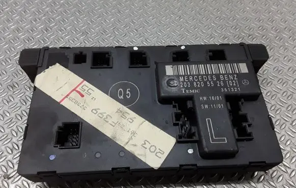 Mercedes-Benz E W211 Door control unit/module 2038205526