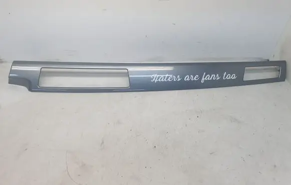 BMW 5 E60 E61 Dashboard glove box trim 51457129233 52850610