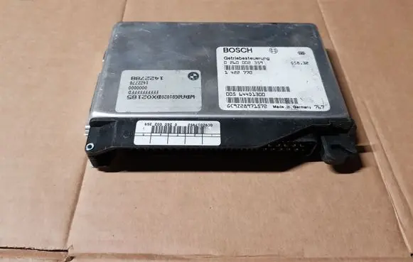 BMW 5 E39 Gearbox control unit/module 0260002359