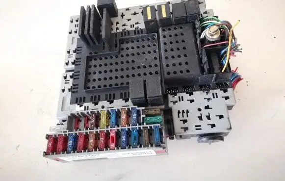 Volvo S60 Fuse box set 8622520 8688153