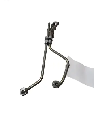 Volvo V40 Fuel injector supply line/pipe 