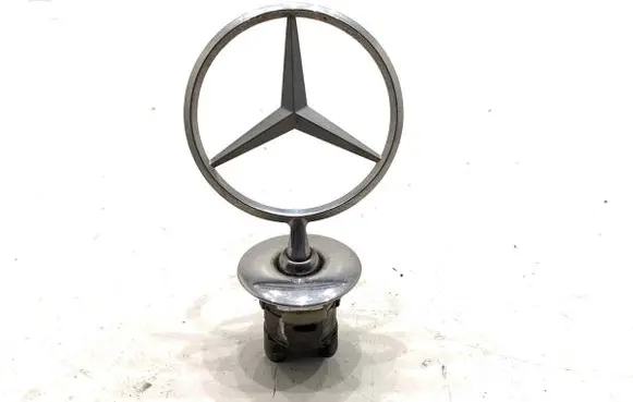Mercedes-Benz S W221 Manufacturer badge logo/emblem 