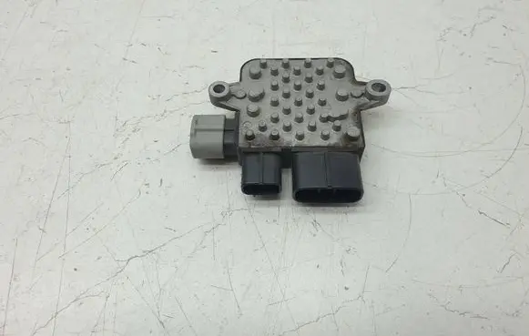 Coolant fan relay