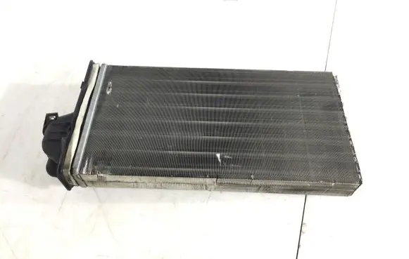 Mercedes-Benz Vito Viano W638 Heater blower radiator 83T306L602278D9932701