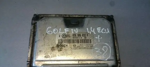Volkswagen Golf IV Engine control unit/module 036906032P 0261207479