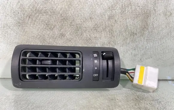 Hyundai Santa Fe Dash center air vent grill 979802b100