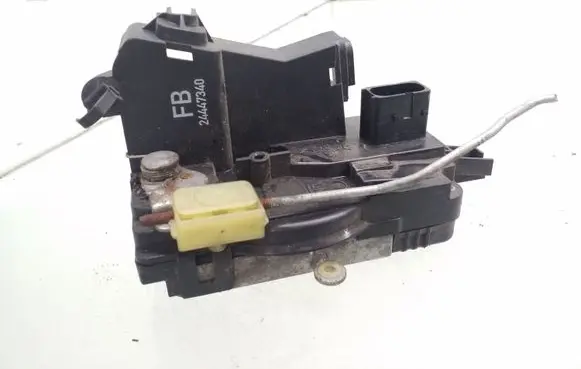 Opel Signum Front door lock 24447340