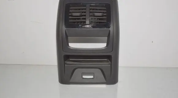 Rear air vent grill