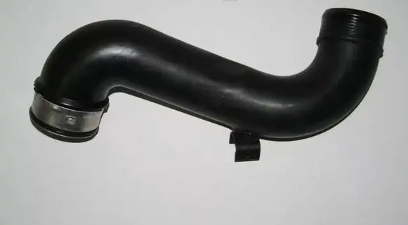 BMW 7 G11 G12 Intercooler hose/pipe 7590304