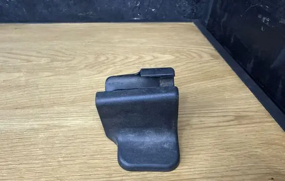 Toyota Auris 150 Front driver seat rail trim 7213802070