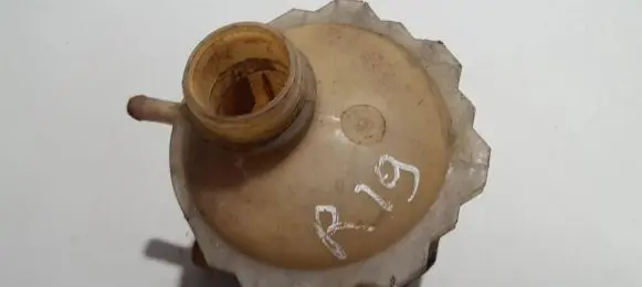 Renault 19 Coolant expansion tank/reservoir 7700810997