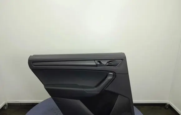 Skoda Kodiaq Door card panel trim set 