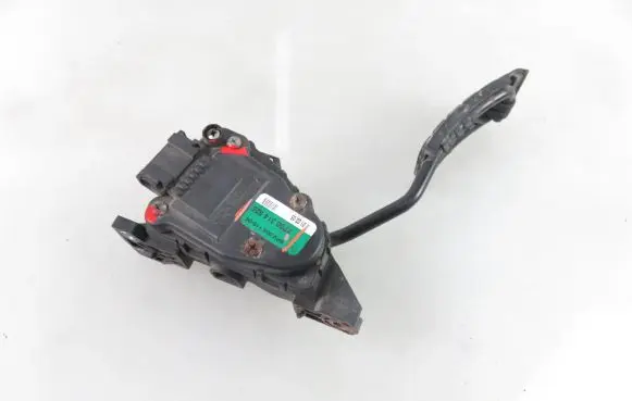Renault Master II Accelerator throttle pedal 6PV00811904 7700314525