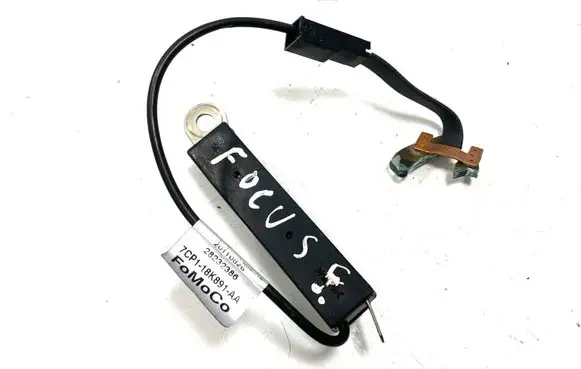 Ford Focus Aerial antenna amplifier 28232386 7CP118K891AA 20110826