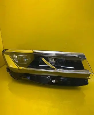 Volkswagen Touareg III Headlight/headlamp 761941036B