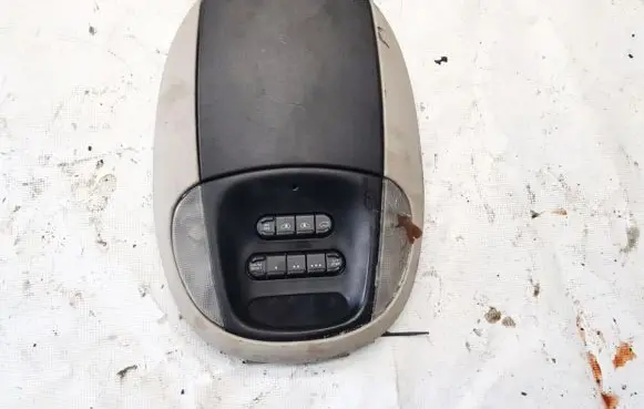 Chrysler Town & Country IV Front seat light 822591 1108754