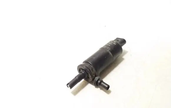 Volkswagen Tiguan Headlight washer pump 6R0955681