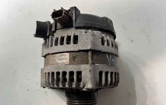 Volvo V50 Generator/alternator 1042102710 DAN930 450A12V04P