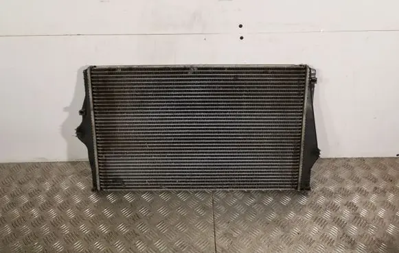 Volvo XC90 Intercooler radiator 874387Q