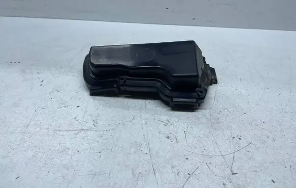 BMW 5 F10 F11 Fuse box cover 7555155