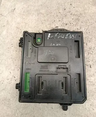 Renault Fluence BSM Control unit 284B13208R S180098401