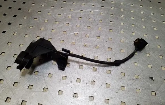 Audi A3 S3 8P Crankshaft position sensor 9805940