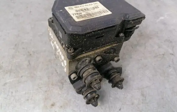 Volkswagen PASSAT CC ABS Pump 3AA614109AG