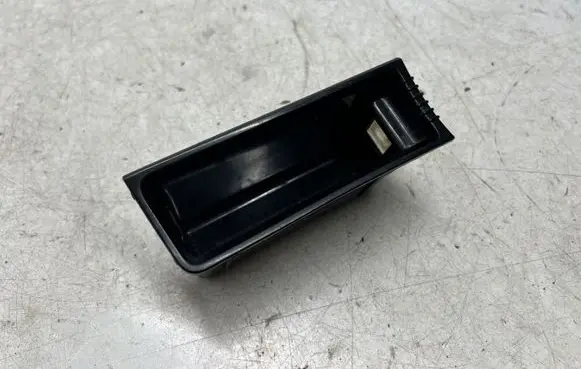 Volkswagen PASSAT B6 Car ashtray 3C0863077