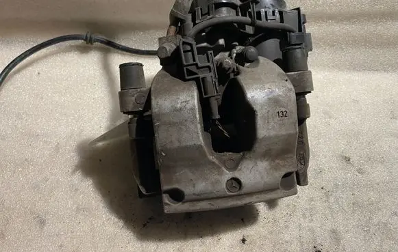 Mercedes-Benz GLC X253 C253 Rear brake caliper A2534231096