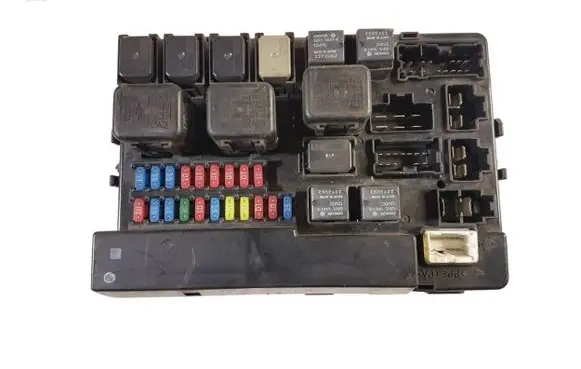 Nissan Murano Z50 Fuse module 284B7CA000