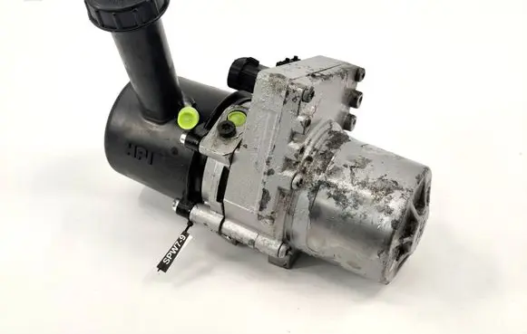 Peugeot 407 Power steering pump 114427