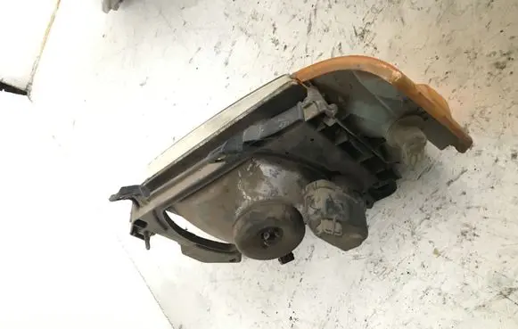 Volkswagen Transporter - Caravelle T4 Headlight/headlamp