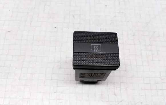 Volkswagen Golf III Windscreen/window heater switch 1H0959621