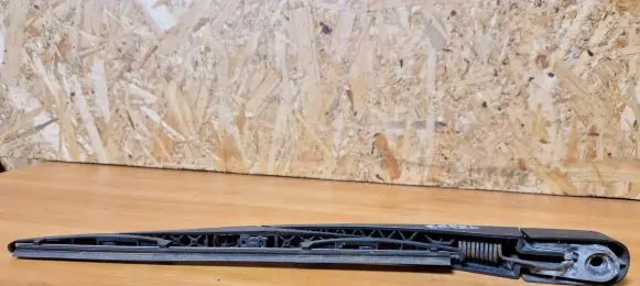 KIA Ceed Rear wiper blade arm 0623