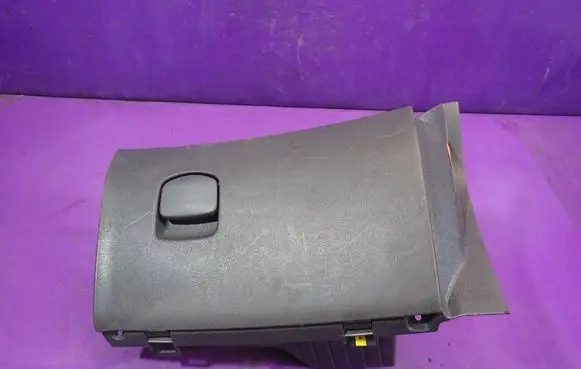 Opel Corsa D Glove box 13205097