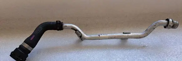Audi A5 Sportback 8TA Engine coolant pipe/hose 8K0819377C 8K0819374A