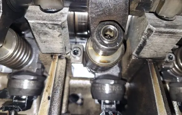 Volkswagen Caddy Fuel injector