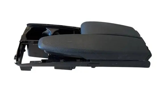 Mercedes-Benz C W204 Armrest A2046800639 0005032510 2046800639