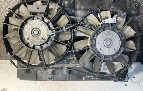 Lexus IS 220D-250-350 Electric radiator cooling fan 4227501620