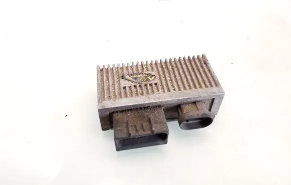 Renault Scenic I Glow plug pre-heat relay 7700100703