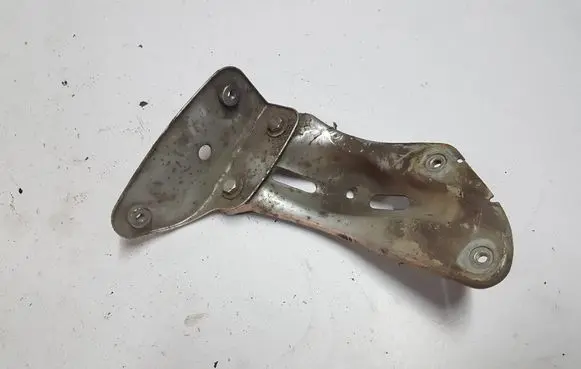 Skoda Octavia Mk2 (1Z) Fender mounting bracket 