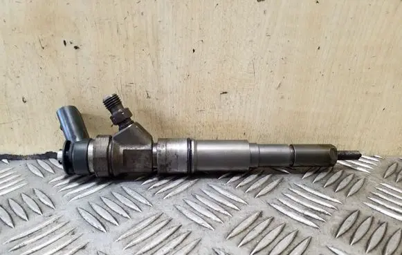 BMW X5 E53 Fuel injector 0445110131 7789661