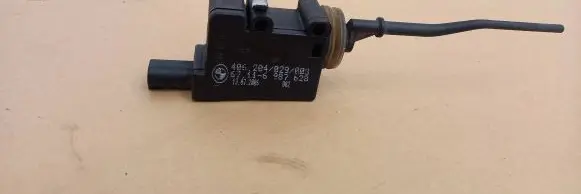 BMW Z4 E85 E86 Fuel tank cap lock motor 6987628 67116987628