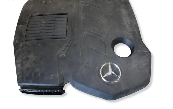 Mercedes-Benz C W205 Engine cover (trim) A6540107204BILI A6540107204