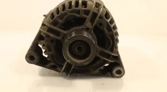 Opel Astra G Generator/alternator 