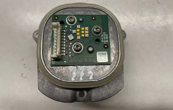 Mercedes-Benz GLE (W166 - C292) LED ballast control module 1305715306