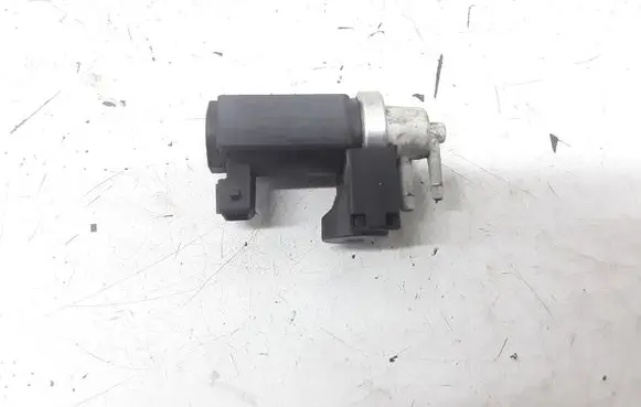 Renault Scenic II - Grand scenic II Turbo solenoid valve 72841706 8200412085