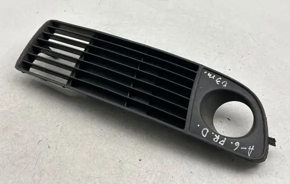 Audi A6 S6 C5 4B Front fog light trim/grill 4B0807682H